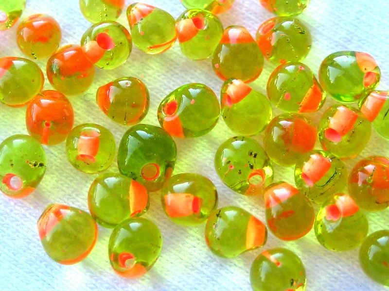 10g Miyuki Drop Beads Salmon Lined Lime