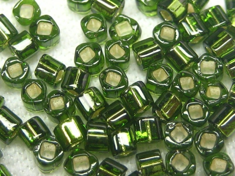 1,5mm 10g TOHO Würfel Silver Lined Olivine