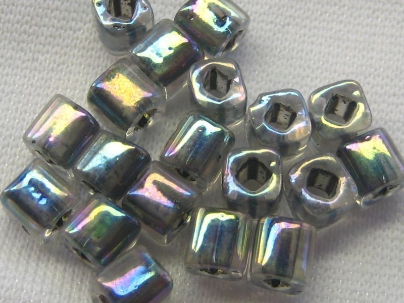 4mm 10g TOHO Würfel Rainbow Crystal Opaque Gray