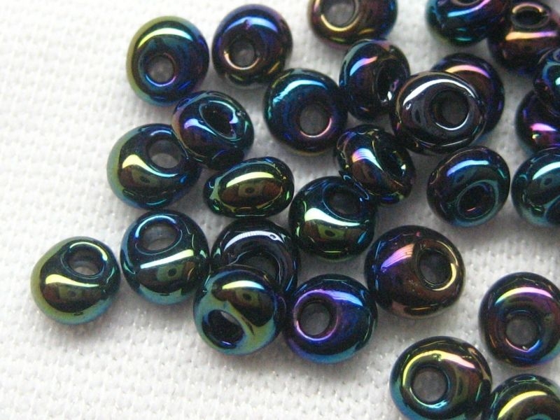 3mm Magatama TOHO Metallic Iris Rainbow 10g