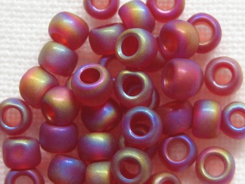 8/0 Rocailles TOHO Rainbow Frosted Ruby 10g