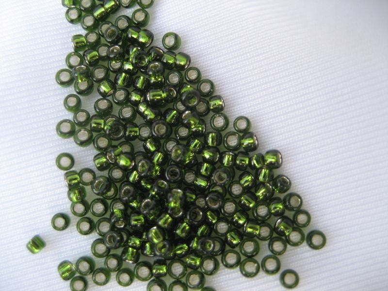 15/0 10g TOHO Rocailles Silver Lined Olivine
